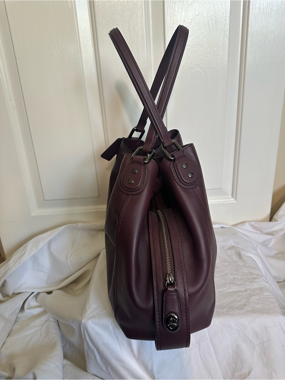 Coach Edie 31 Burgundy Leather Shoulder Bag - Picture 3 of 7